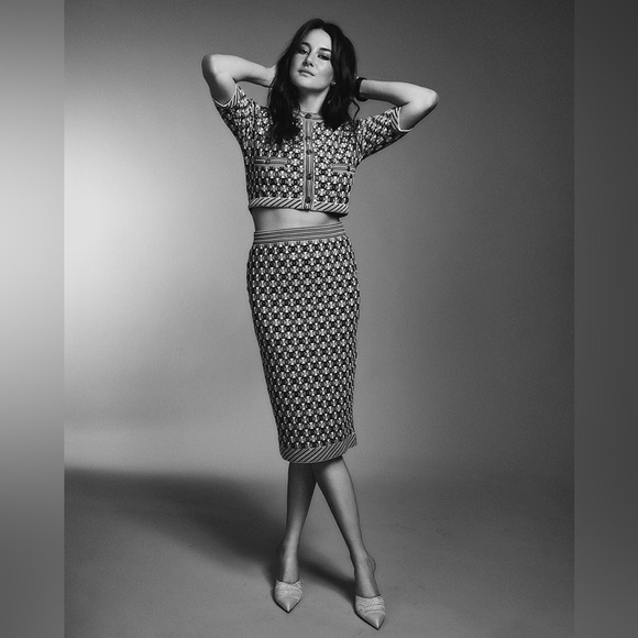 BNWT CHANEL 2019 Printed Crop Top w/ Tags Size: M | US6, FR38 - Picture 16 of 17